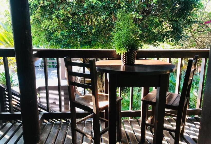 プールの見えるスタンダードトリプルルーム, Pousada Aloha Beach House