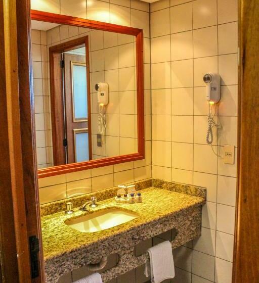 جناح عائلي, San Isidro