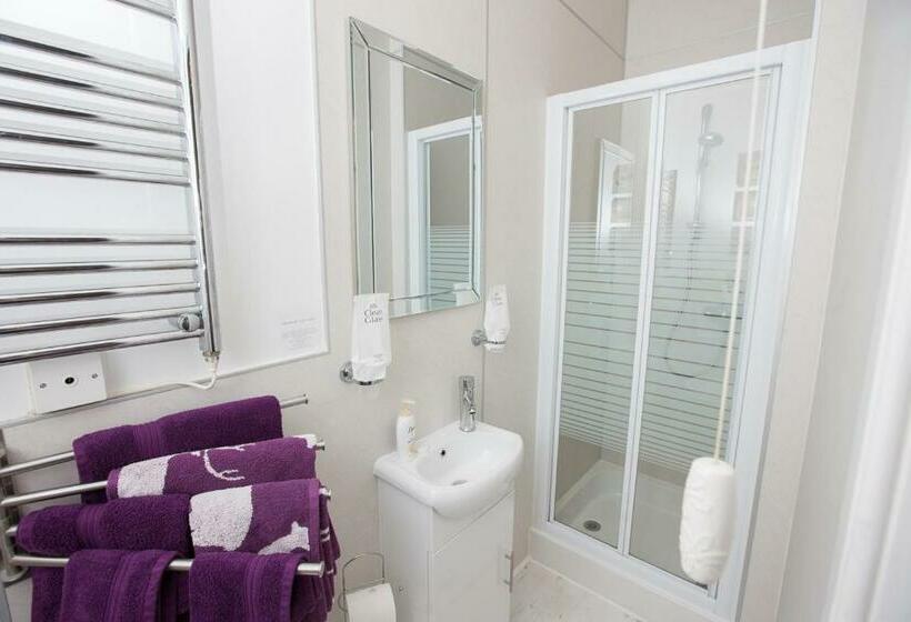 Номер Стандарт, Chrialdon House