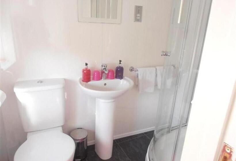 اتاق استاندارد, Riverside Guest House