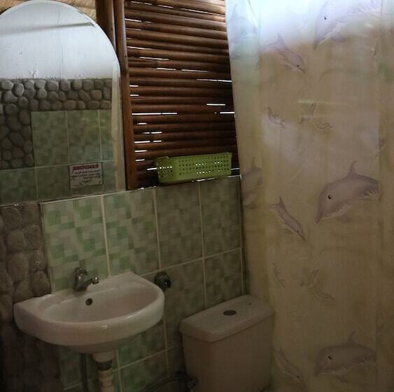 اتاق استاندارد چهار تخته, Victoria Guest House And Cottages