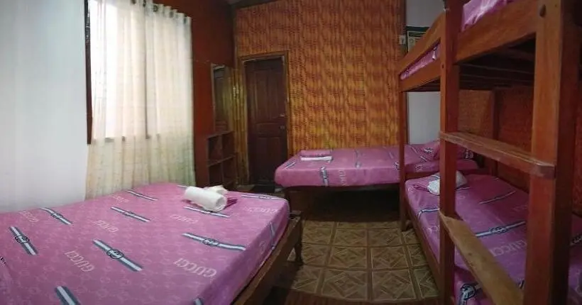 اتاق استاندارد چهار تخته, Victoria Guest House And Cottages
