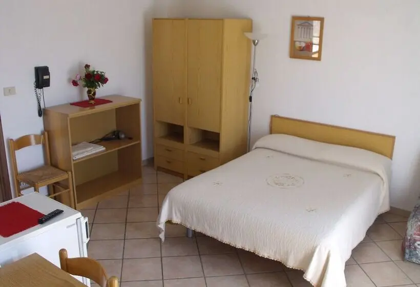 スタンダードスタジオ, Agriturismo Gli Ulivi