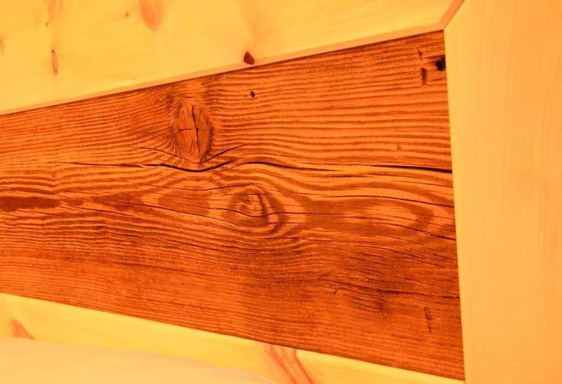 חדר משפחתי, Kleintödlinggut