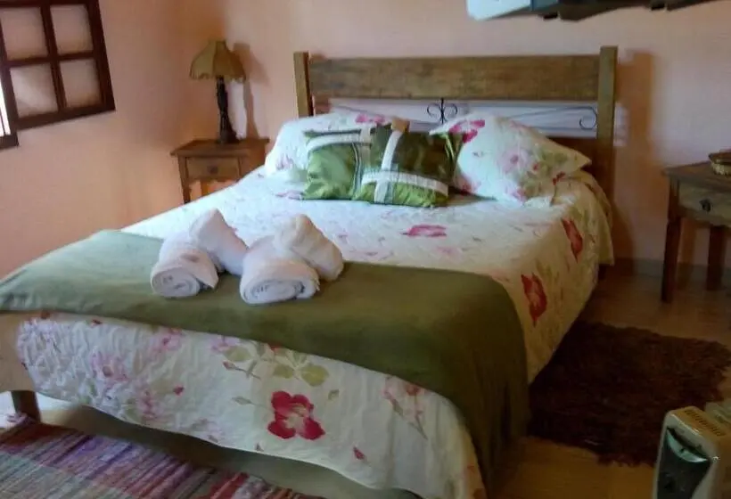 Suite with lake view, Pousada Da Oma