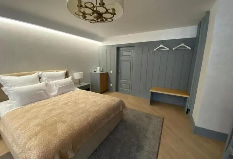 Habitació Deluxe, Sadyba Lisova