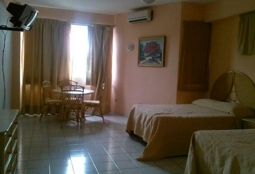 استودیوی لوکس, Apartahotel Jardines Metropolitanos