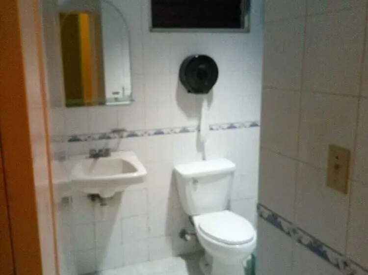 تختخواب در اتاق مشترک, Apartahotel Jardines Metropolitanos