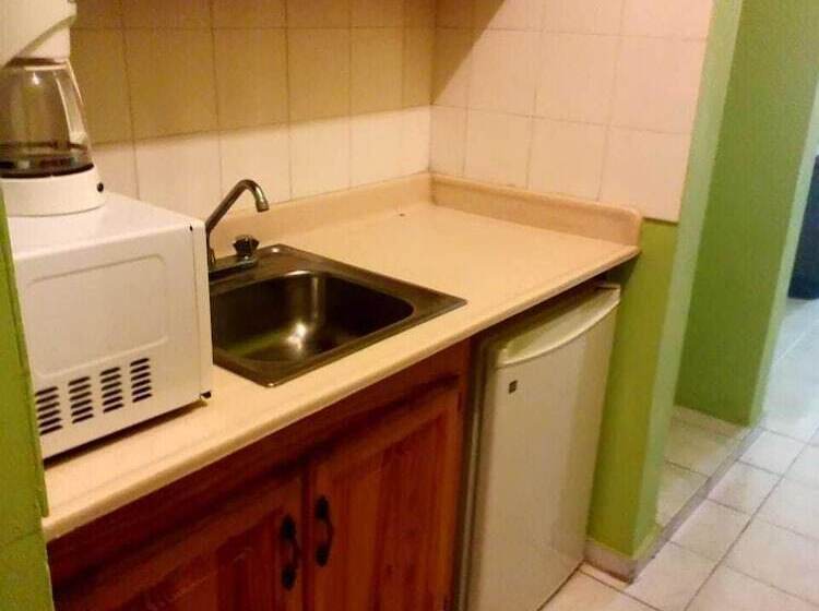 تختخواب در اتاق مشترک, Apartahotel Jardines Metropolitanos