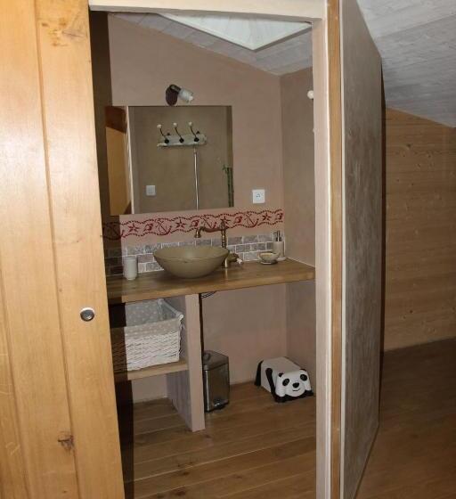 Семейный Номер, Gite Le Puy Rabasteau