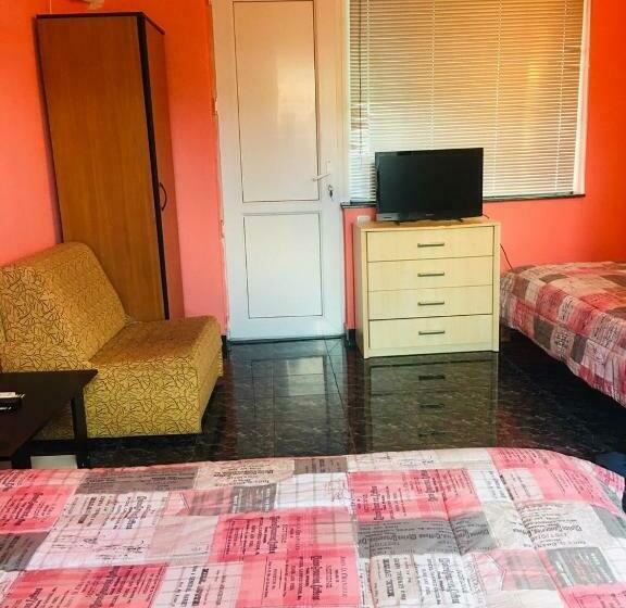 חדר סטנדרט לשלושה, Guest House Dobrev