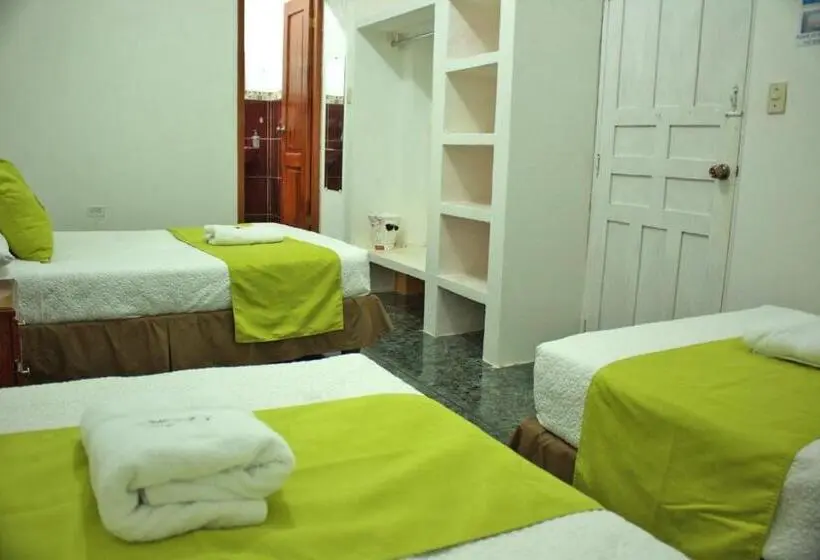 اتاق استاندارد سه نفره, Hostal Gosén