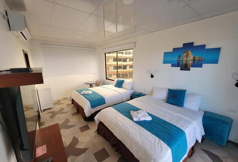 اتاق سوپریور با چشم‌انداز دریا, Hostal Gosén