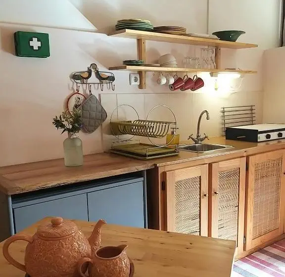 ファミリーステューディオ, Vila Dos Castanheiros