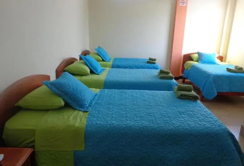 اتاق استاندارد چهار تخته, Hostal Casa Cascada