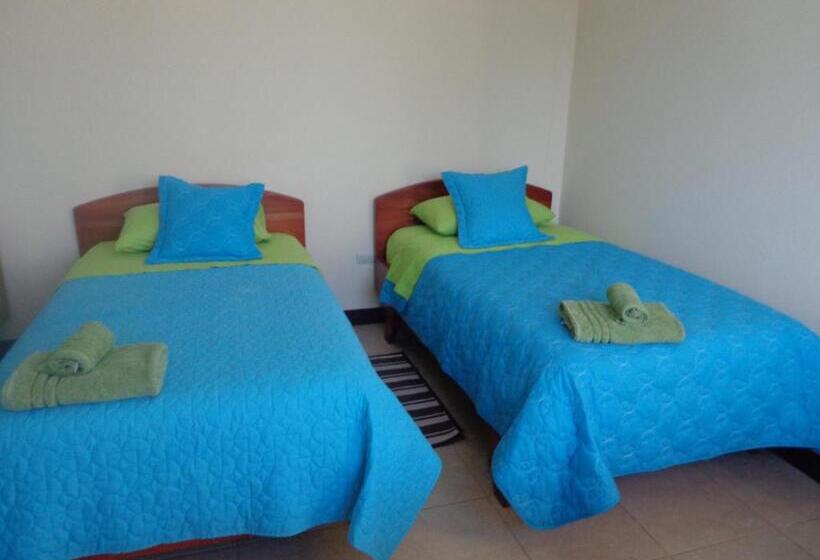 חדר סטנדרט לארבעה, Hostal Casa Cascada