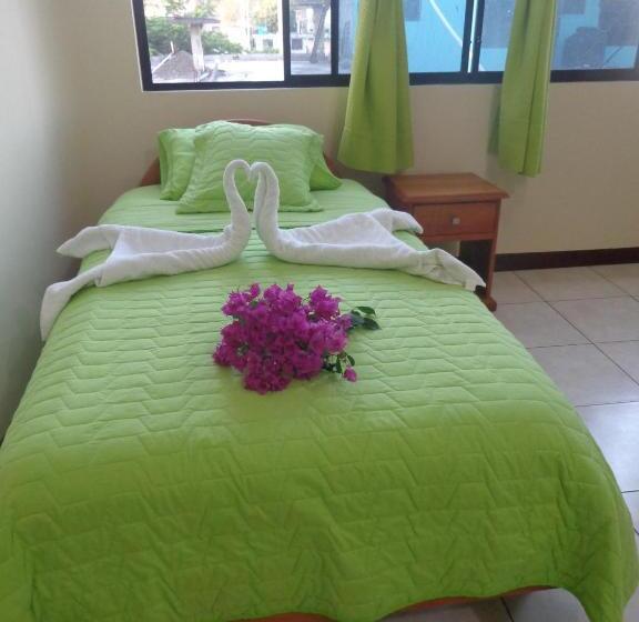 חדר אקונומי, Hostal Casa Cascada