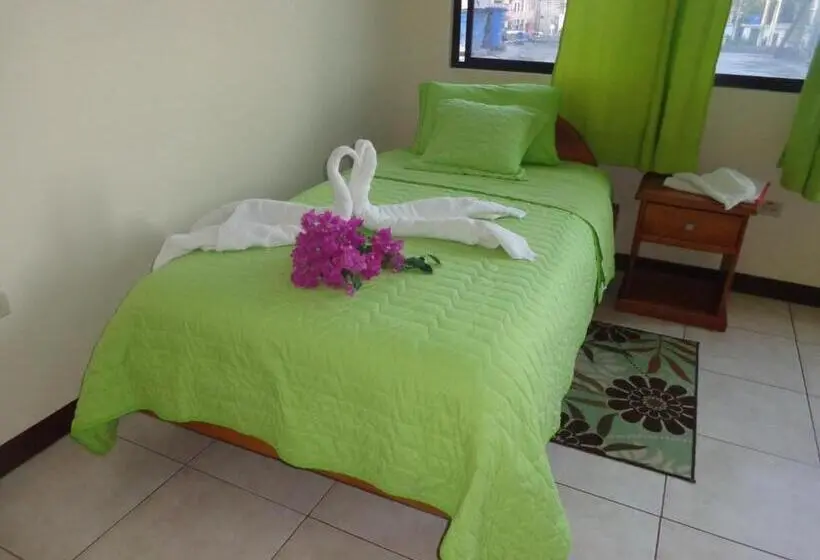 سوئیت 2 خوابه, Hostal Casa Cascada