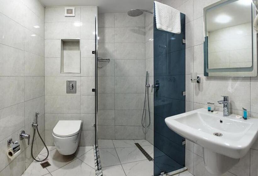 اتاق سوپریور یک تخته, Eleven Hotel Baku