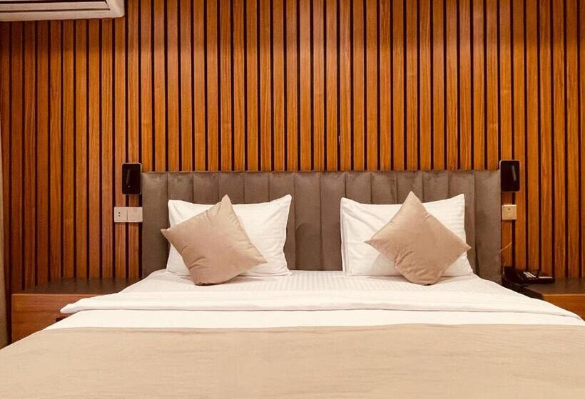 اتاق سوپریور یک تخته, Eleven Hotel Baku