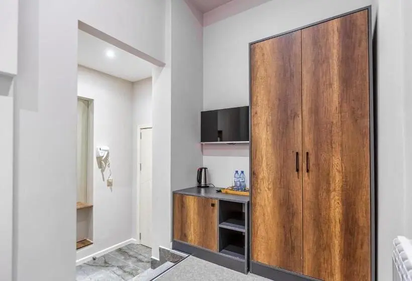 اتاق اکونومی یک تخته, Eleven Hotel Baku