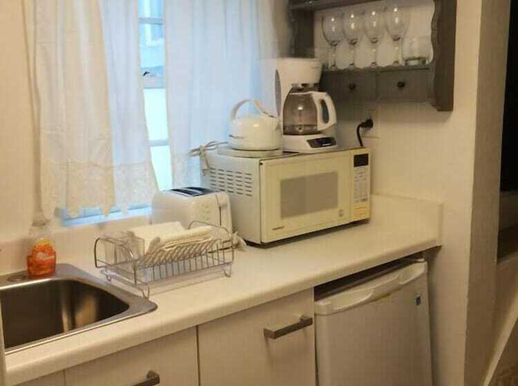 استودیوی استاندارد, Incentra Village