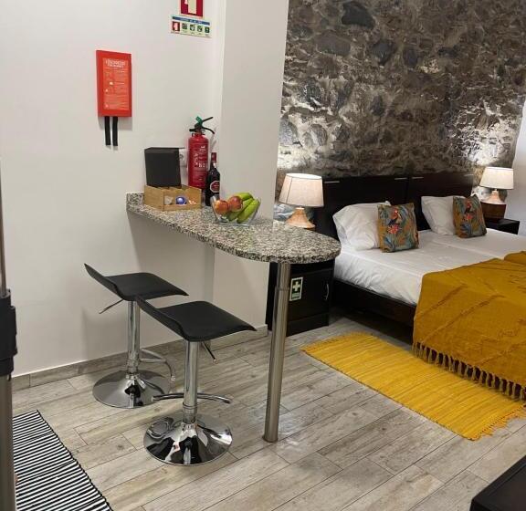 스탠다드 스튜디오, Esmeralda Holidays Apartments