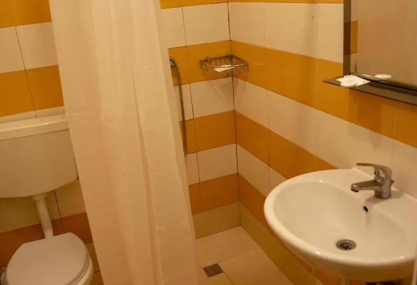 Fyrbädds Standardrum, Curtea Brancovenească