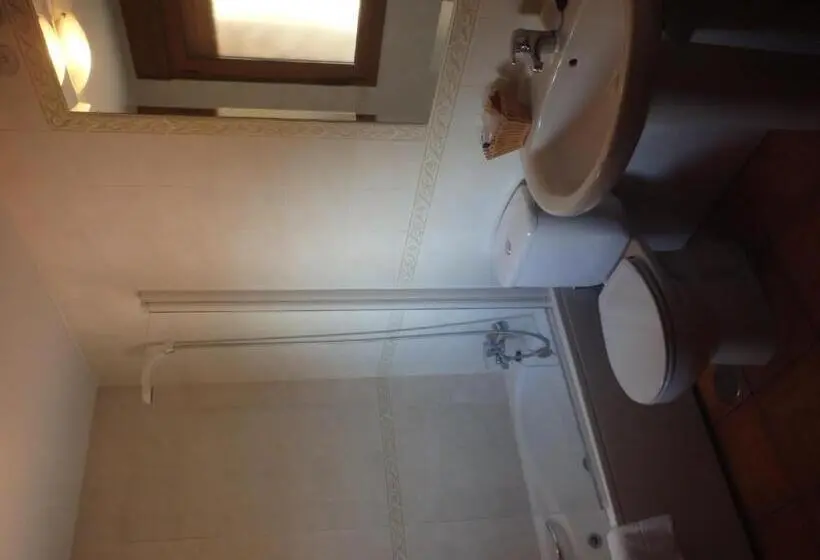 バスタブ付きスタンダードルーム, Guest House Joaco