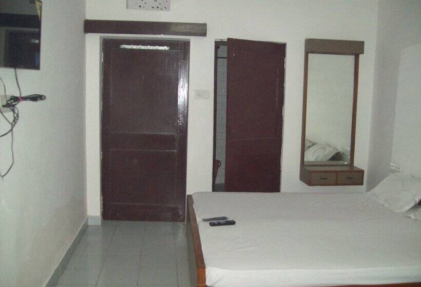 Habitació Estàndard, Majors Den