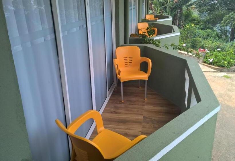 Büyük Çift Kişilik Yataklı Standart Oda, The Nest By Amarasinghe S