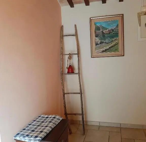 Perhehuone, Il Casale Dell'acquabona