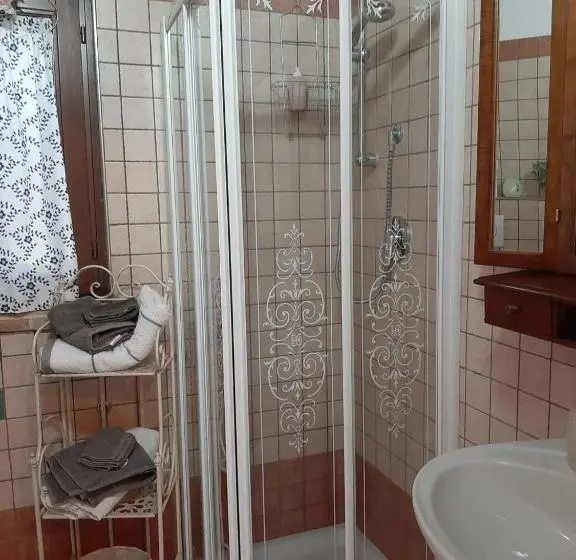 Perhehuone, Il Casale Dell'acquabona