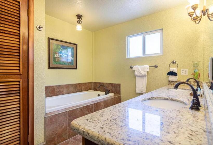 海景套房, Lighthouse Beach Villas