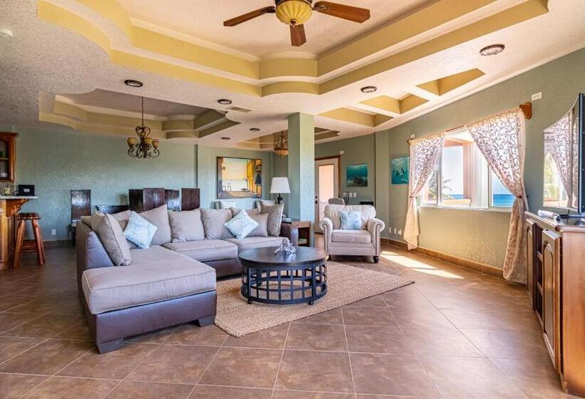 带海景的复工套房, Lighthouse Beach Villas