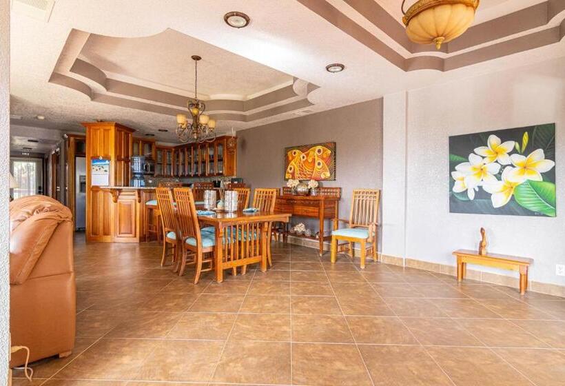 带大床的套房, Lighthouse Beach Villas