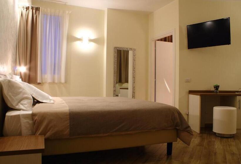 Стандартный Номер Кровать Кинг, Bhl Boutique Rooms Legnano