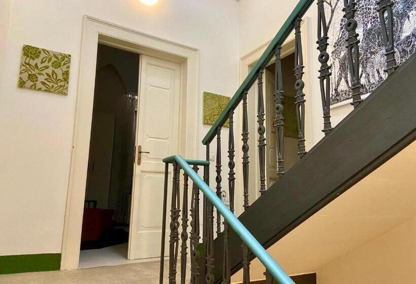 חדר דלוקס, Il Torrino