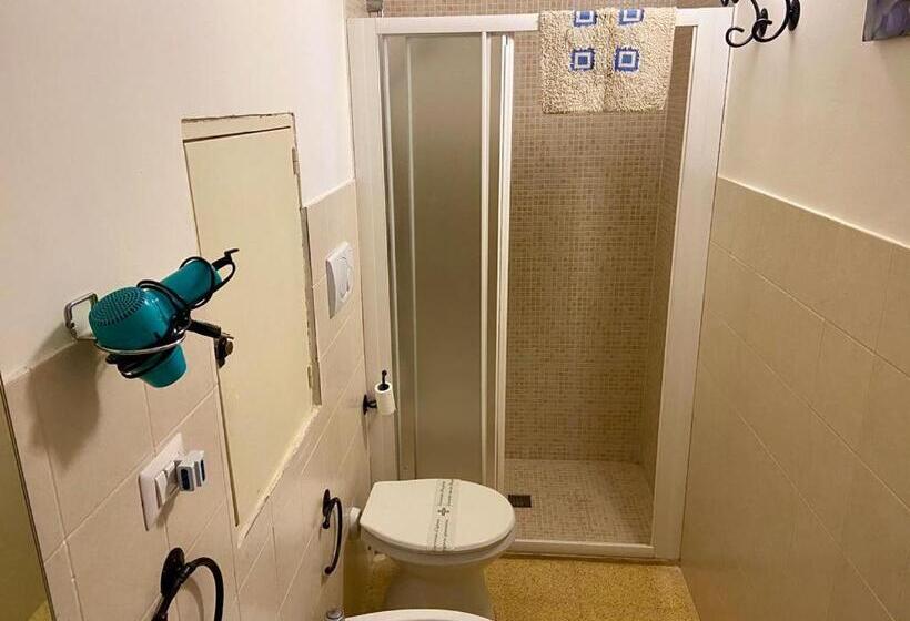 חדר דלוקס, Il Torrino