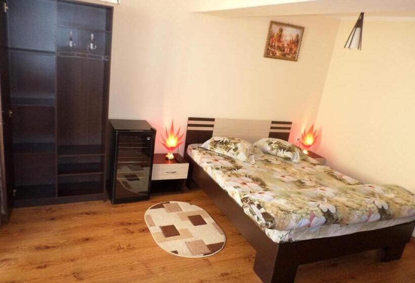 Quarto Estandar, Casa Montana Busteni