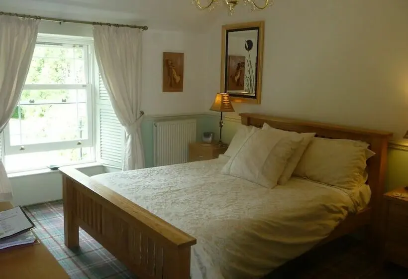 ダブルベッドスタンダードルーム, Fludha Guest House