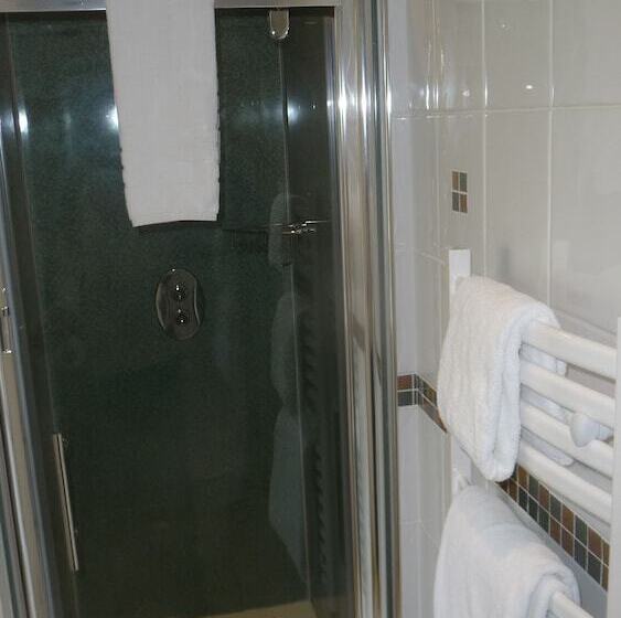 스탠다드 룸 더블 침대, Fludha Guest House