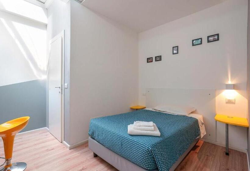 スタンダードシングルルーム, Funtanir Rooms