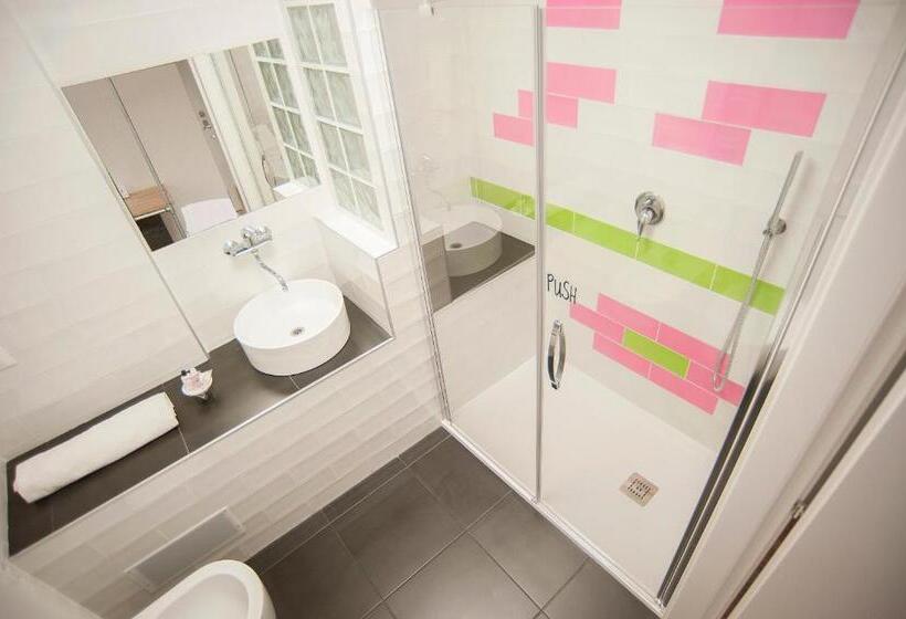 スタンダードルーム, Funtanir Rooms