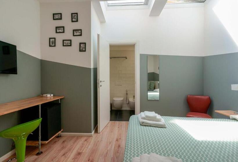 スタンダードトリプルルーム, Funtanir Rooms