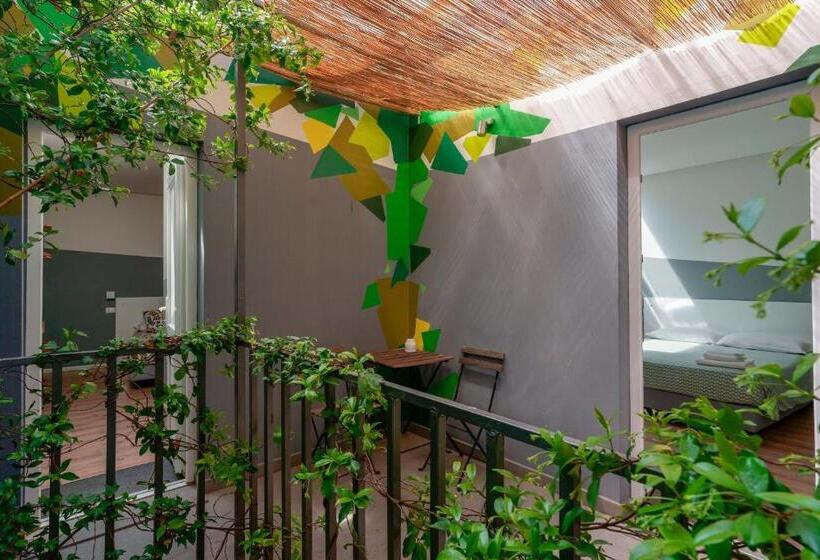 スタンダードルーム, Funtanir Rooms