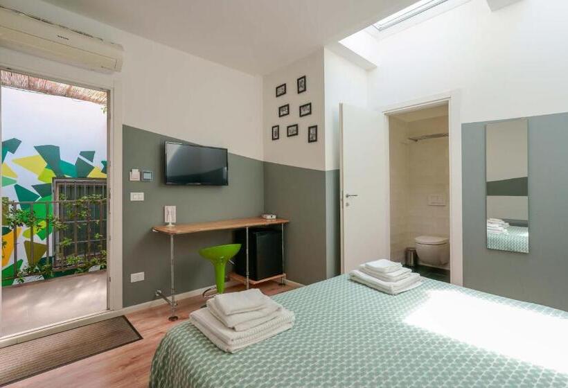 スタンダードトリプルルーム, Funtanir Rooms