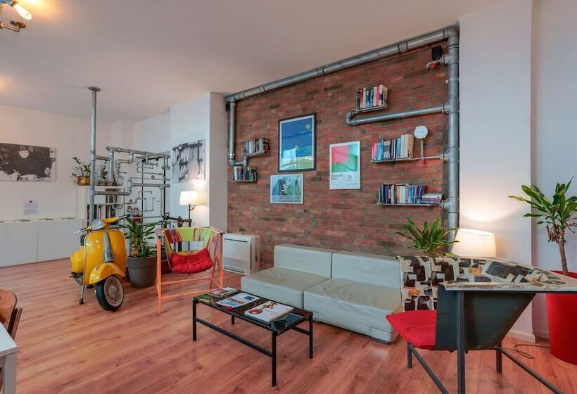 スタンダードシングルルーム, Funtanir Rooms