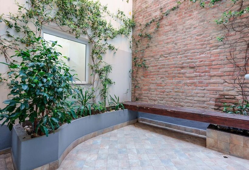 １ベッドルームアパートメント, Funtanir Rooms