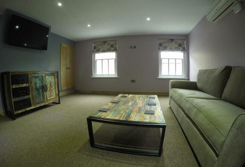 Номер Стандарт Совместная Ванная, The Feathers